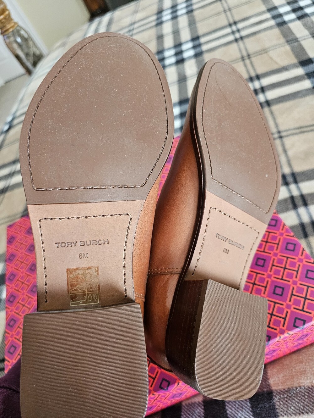 Tory Burch Women's Tan Leather Chelsea Ankle Boots - Picture 5 of 7